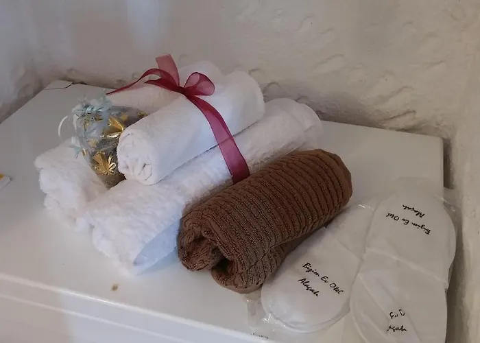 Bizim Ev (adults Only) מלון 2*