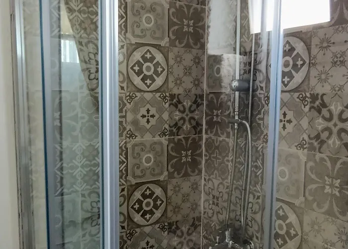 Bizim Ev (adults Only) מלון