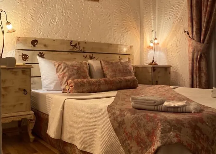 Bizim Ev (adults Only) מלון