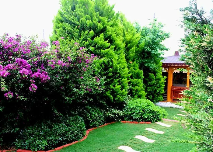 מלון Bizim Ev (adults Only)