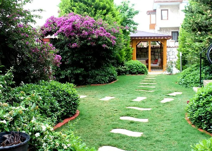 Bizim Ev (adults Only) מלון 2*