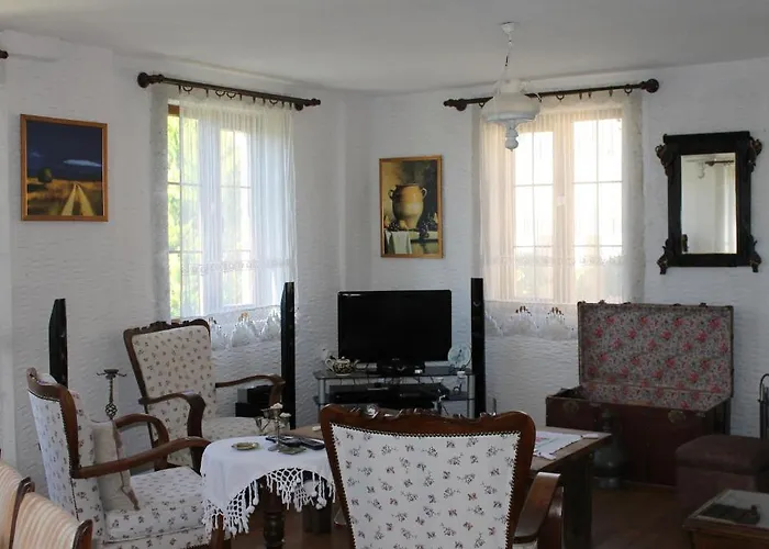 Bizim Ev (adults Only) מלון אלאקאטי