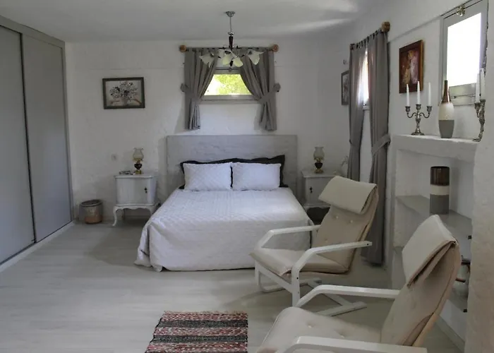 Bizim Ev (adults Only) Алачати